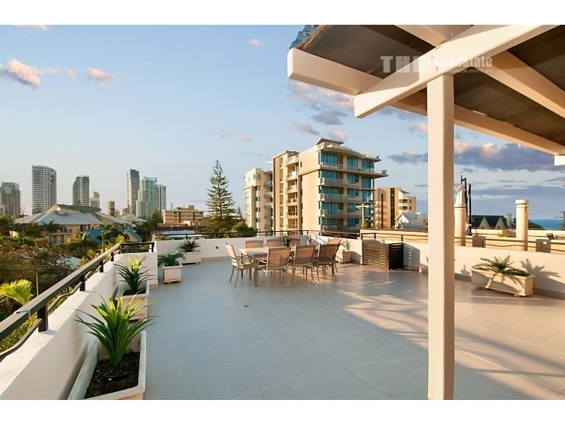 12A Peerless Avenue, Mermaid Beach QLD 4218