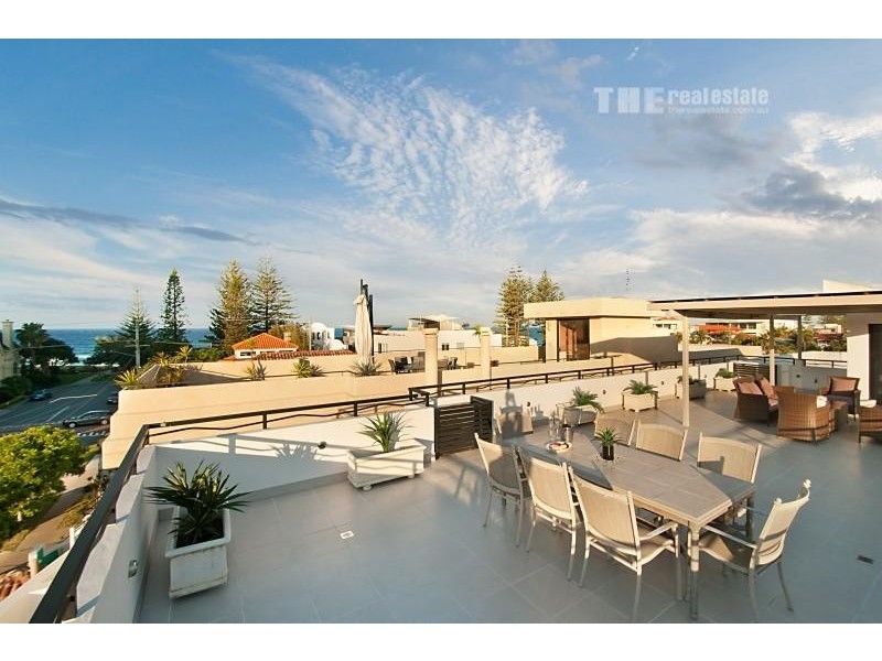 12A Peerless Avenue, Mermaid Beach QLD 4218