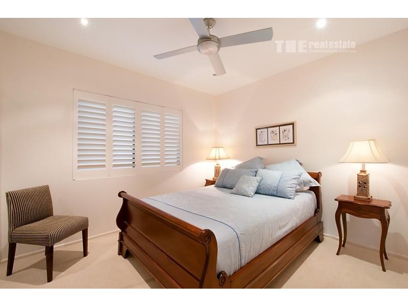 12A Peerless Avenue, Mermaid Beach QLD 4218