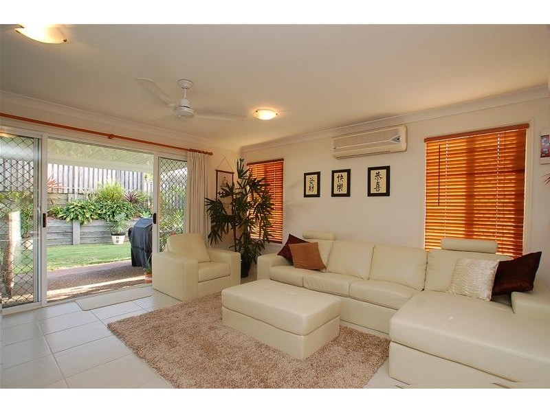 71/2 Langport Parade, Mudgeeraba QLD 4213