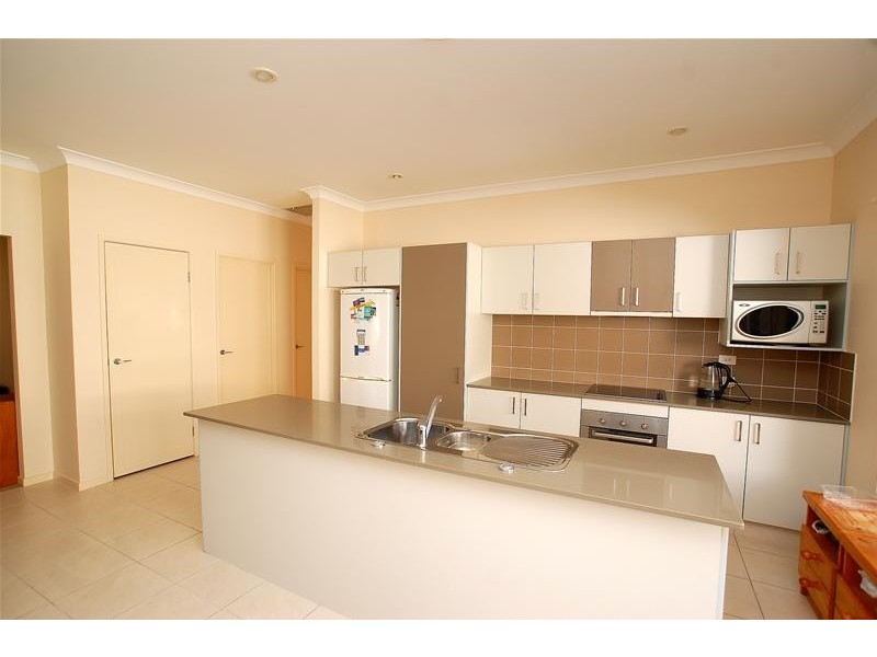 44 Heights Drive, Robina QLD 4226