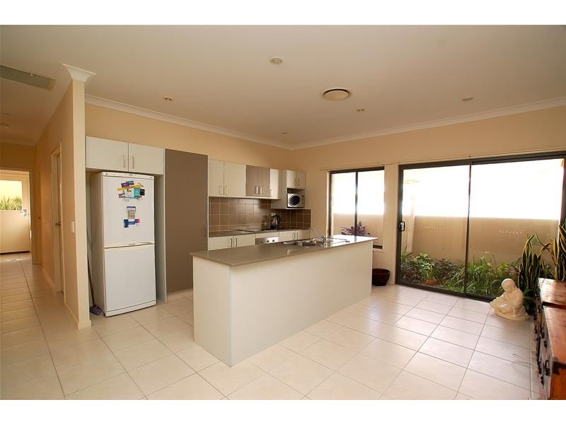 44 Heights Drive, Robina QLD 4226