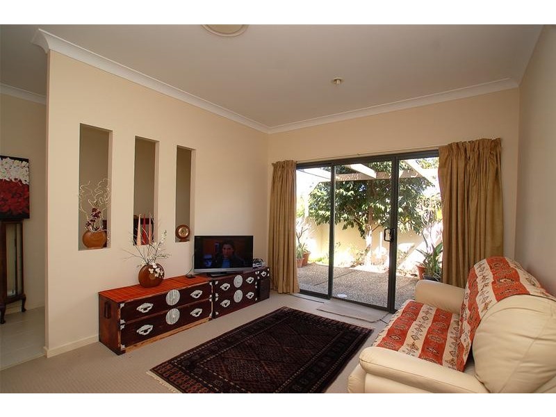 44 Heights Drive, Robina QLD 4226