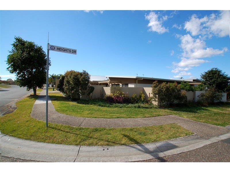 44 Heights Drive, Robina QLD 4226