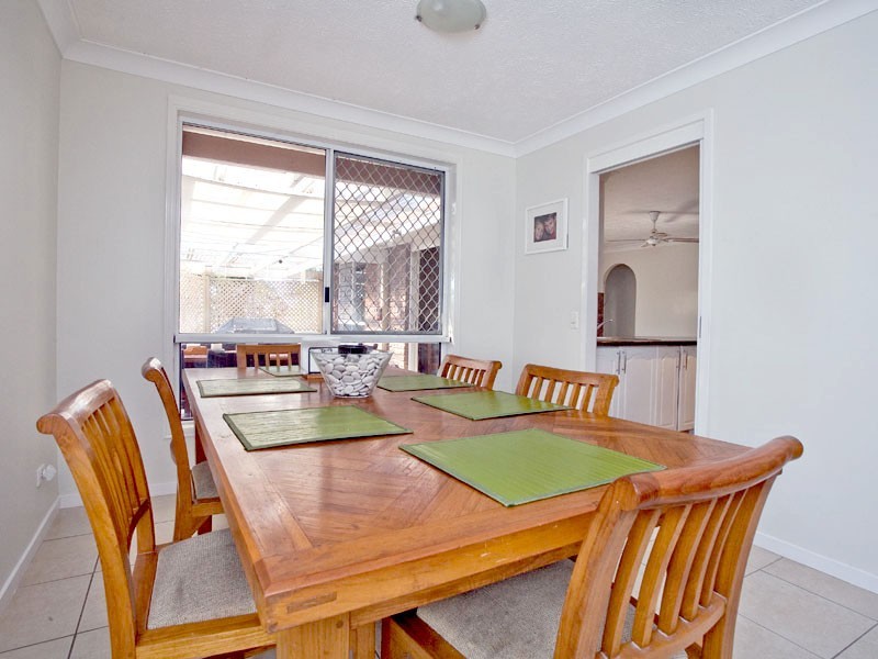 125 Explorers Way, Highland Park QLD 4211