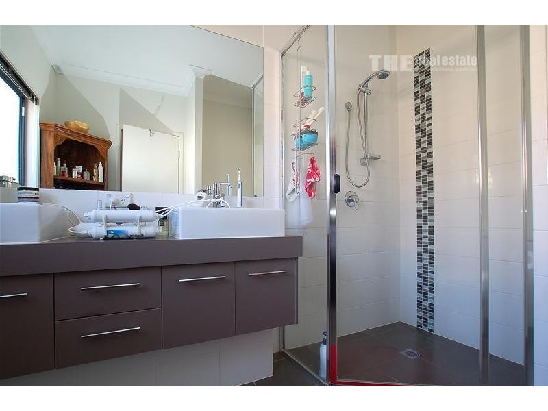 45 Heights Drive, Robina QLD 4226