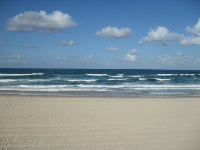 4/255 Hedges Avenue, Broadbeach QLD 4218