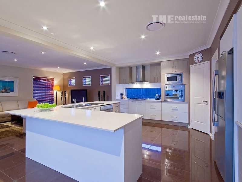 2 Stargate Court, Reedy Creek QLD 4227