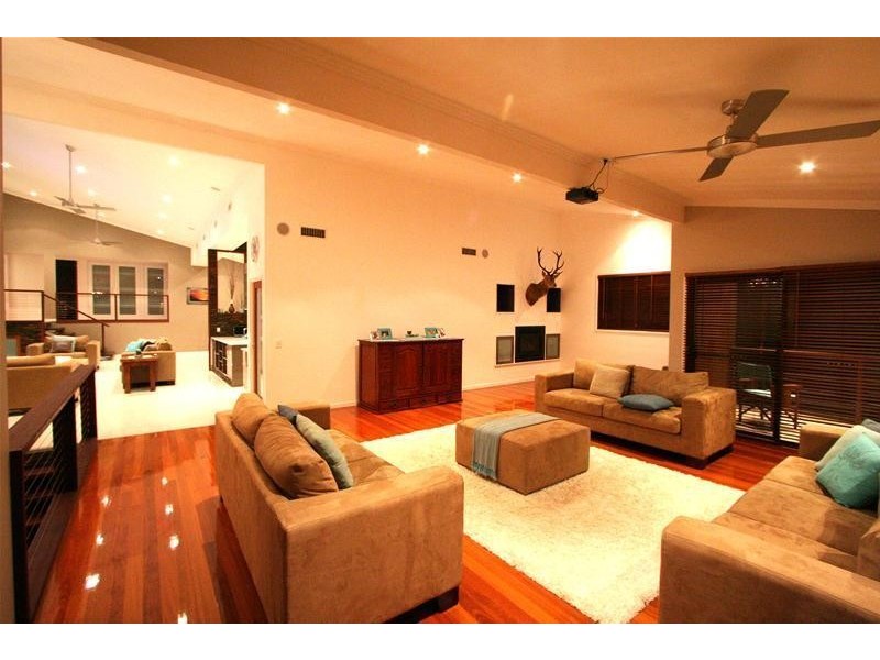 13 Molonglo Close, Reedy Creek QLD 4227