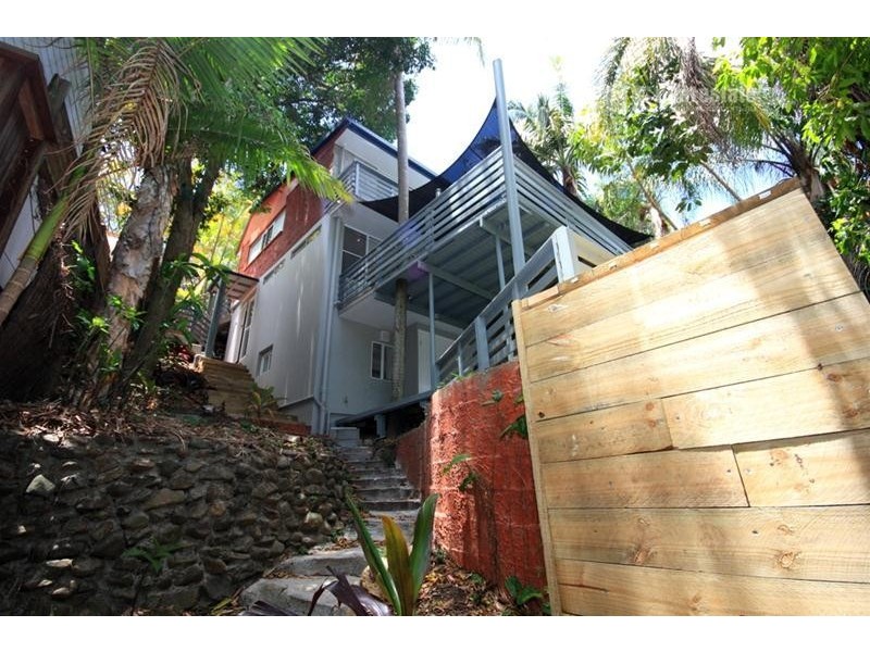 36 Woodgee Street, Currumbin QLD 4223