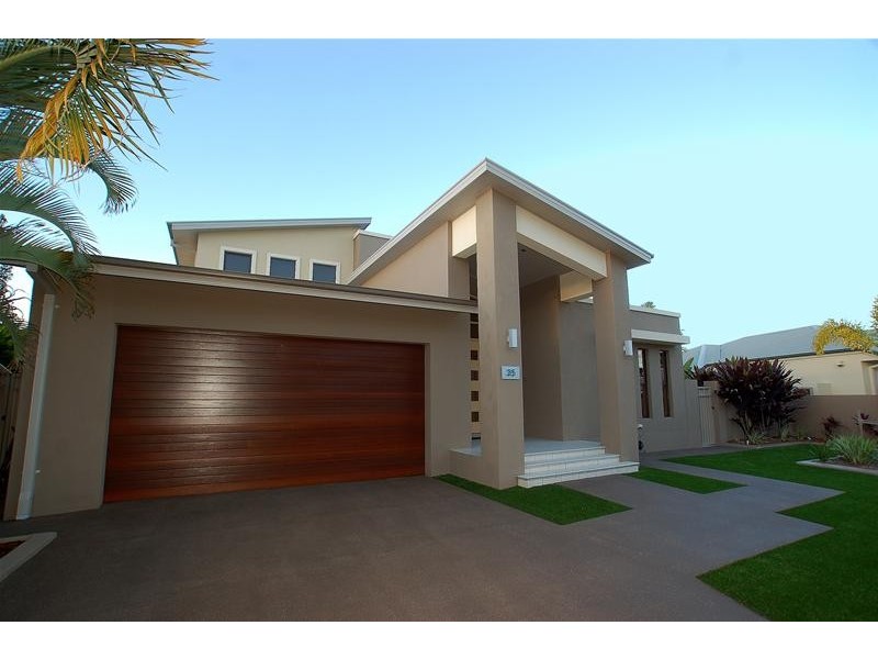 35 Observatory Drive, Reedy Creek QLD 4227