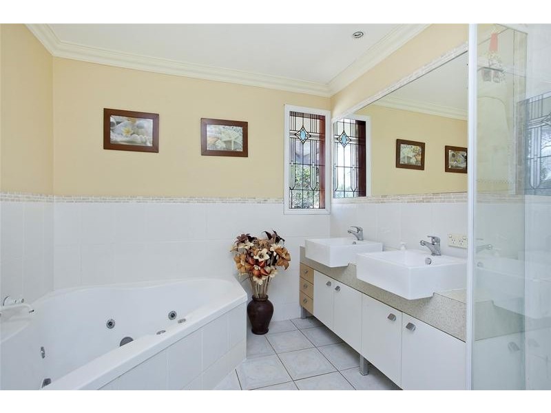 5 Plantation Road, Burleigh Heads QLD 4220