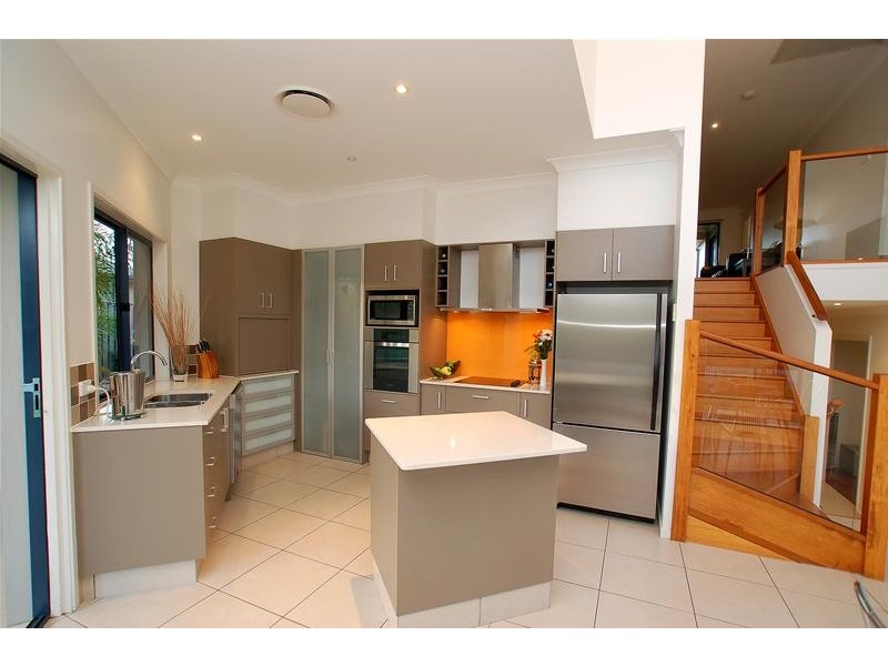 16 Gilgandra Close, Reedy Creek QLD 4227