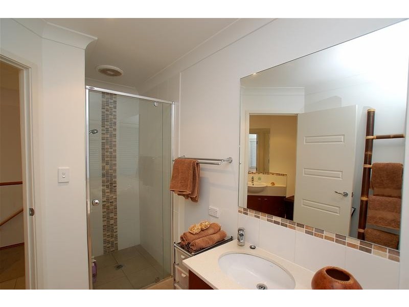 16 Gilgandra Close, Reedy Creek QLD 4227