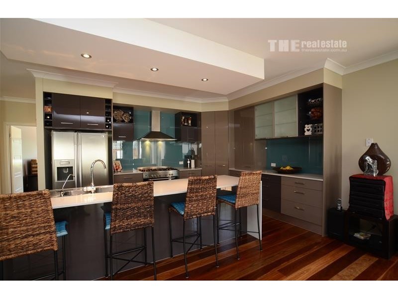 15 Peregrine Street, Reedy Creek QLD 4227