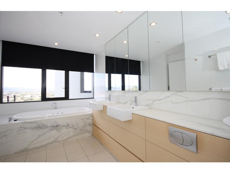 2101/2-14 The Esplanade, Burleigh Heads QLD 4220