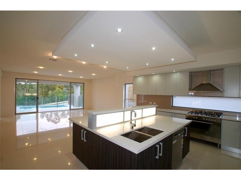 21 Golden Grove Boulevard, Reedy Creek QLD 4227