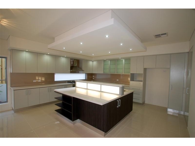 21 Golden Grove Boulevard, Reedy Creek QLD 4227