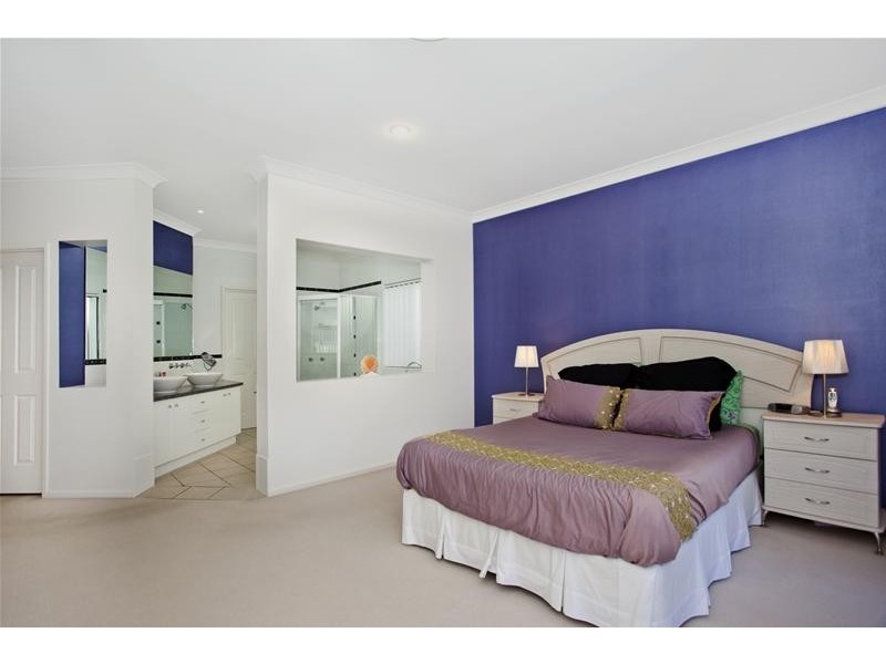 1 Bayswater Avenue, Varsity Lakes QLD 4227