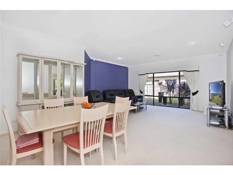 1 Bayswater Avenue, Varsity Lakes QLD 4227