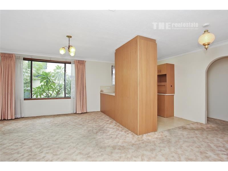 3/5 St Kilda Avenue, Broadbeach QLD 4218