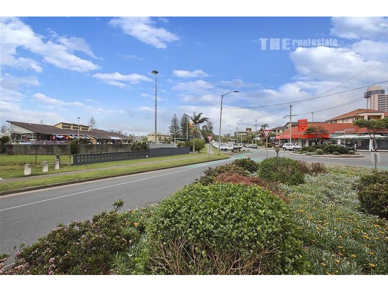 3/5 St Kilda Avenue, Broadbeach QLD 4218