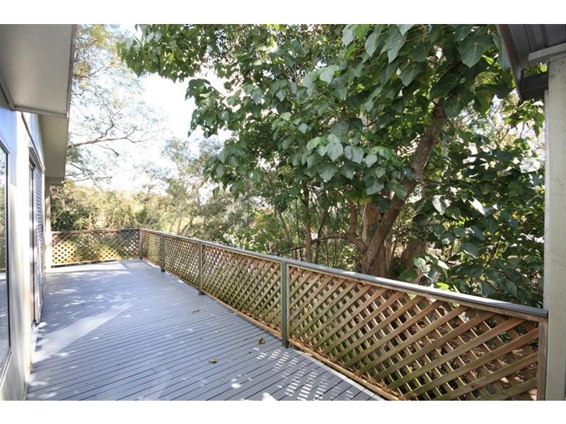 212 Ocean Parade, Burleigh Heads QLD 4220