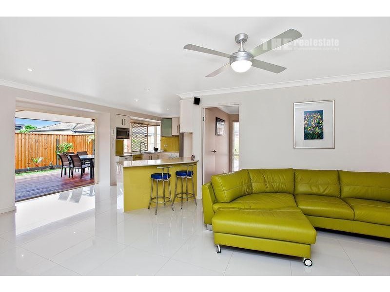 97 Honeyeater Drive, Burleigh Waters QLD 4220