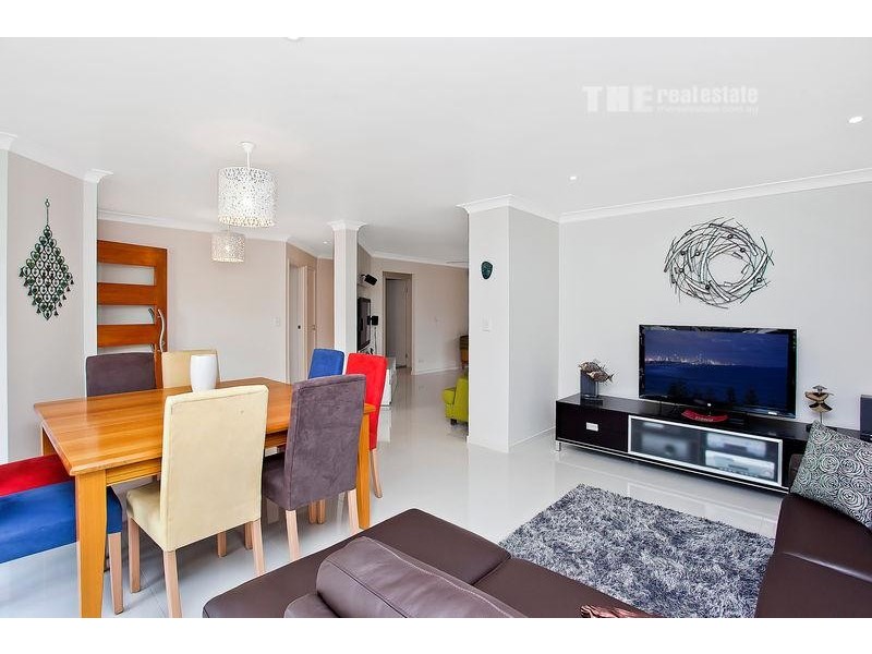 97 Honeyeater Drive, Burleigh Waters QLD 4220