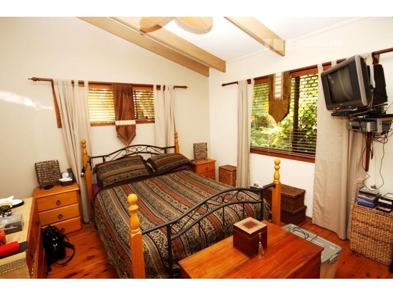 16 Albany Avenue, Currumbin QLD 4223