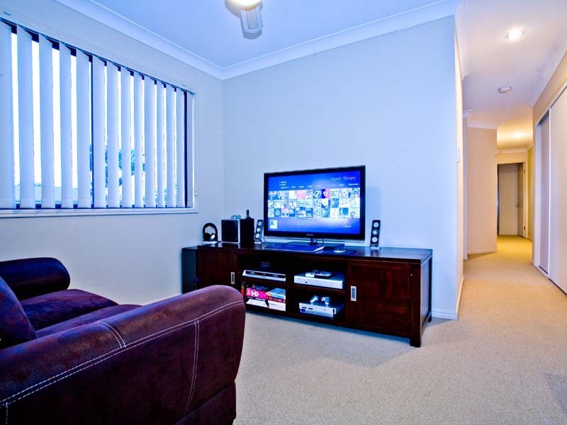 1/90 Nobby Parade, Miami QLD 4220