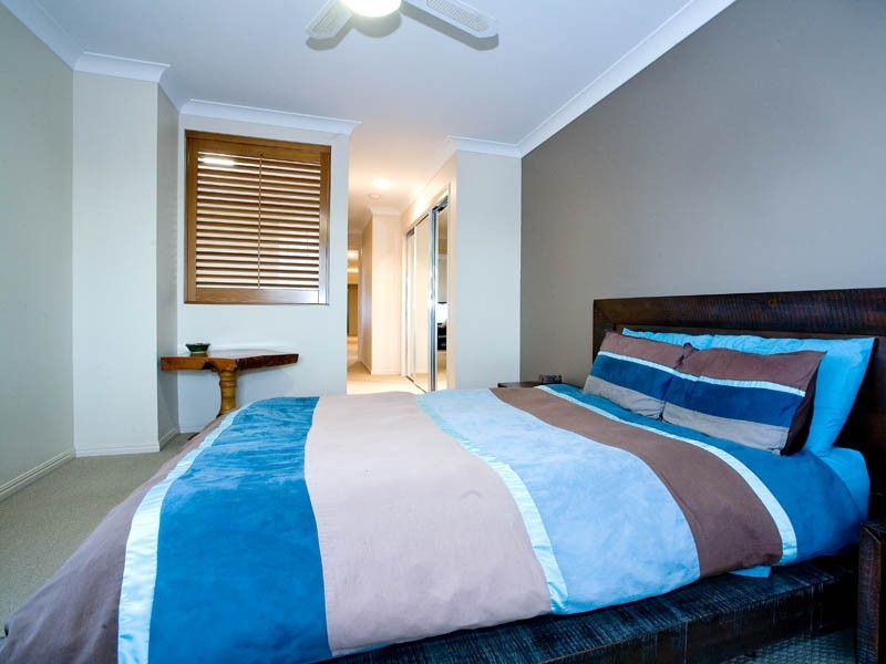 1/90 Nobby Parade, Miami QLD 4220