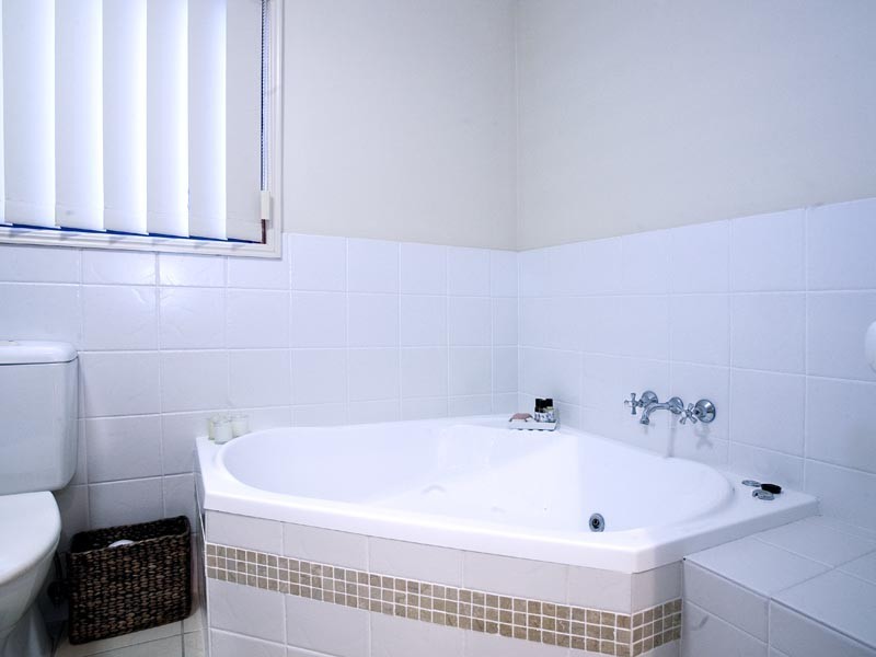 1/90 Nobby Parade, Miami QLD 4220