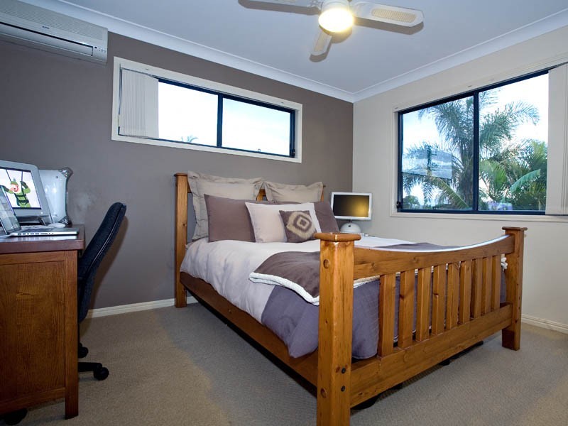 1/90 Nobby Parade, Miami QLD 4220