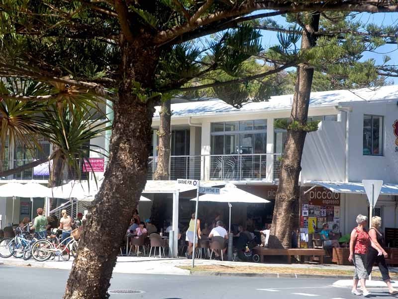 1/90 Nobby Parade, Miami QLD 4220