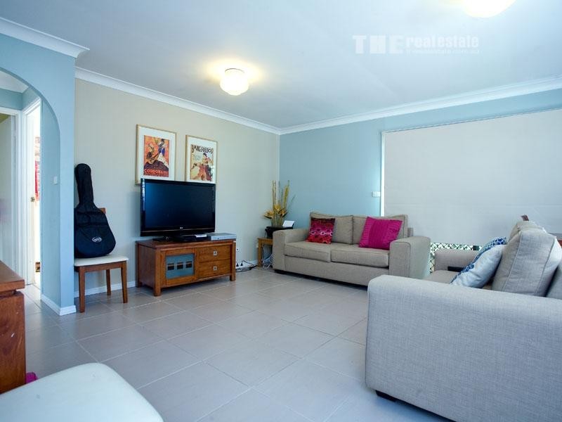 2/23 Chainey Avenue, Miami QLD 4220