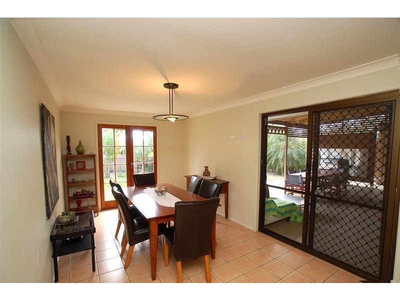 9 Boston Place, Burleigh Waters QLD 4220