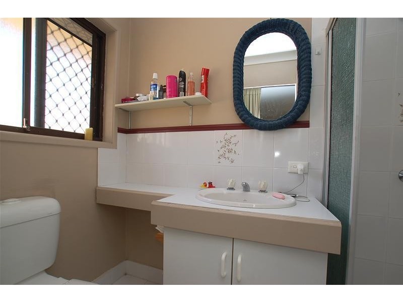 9 Boston Place, Burleigh Waters QLD 4220