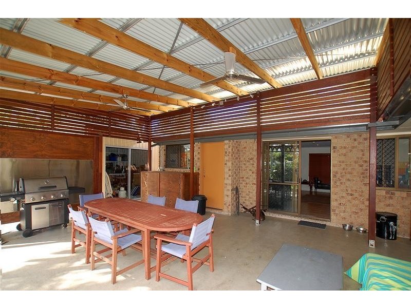 9 Boston Place, Burleigh Waters QLD 4220