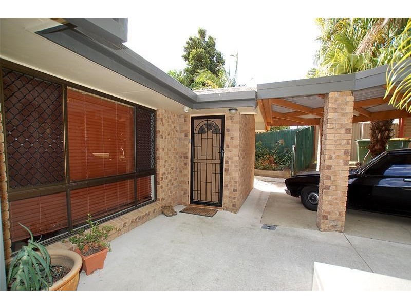 9 Boston Place, Burleigh Waters QLD 4220