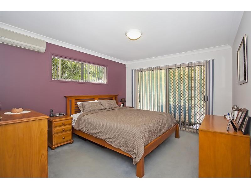 2 Swinburne Street, Varsity Lakes QLD 4227