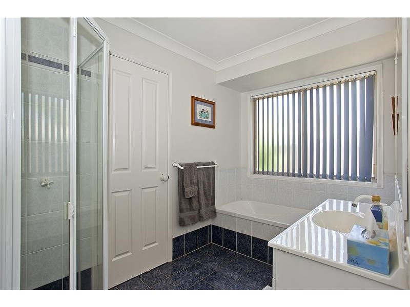 2 Swinburne Street, Varsity Lakes QLD 4227