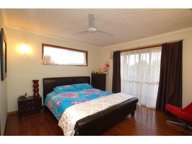 5 Bradley Avenue, Miami QLD 4220