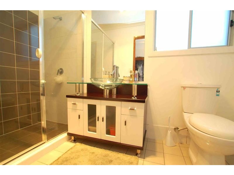 5 Bradley Avenue, Miami QLD 4220