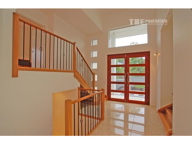 29 York Creek Crescent, Reedy Creek QLD 4227