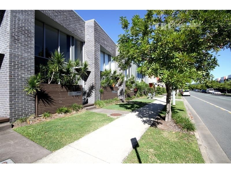 151 Varsity Parade, Varsity Lakes QLD 4227