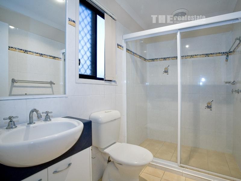 2/4 Sunshine Parade, Miami QLD 4220