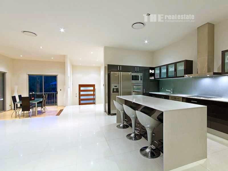 18 Molonglo Close, Reedy Creek QLD 4227