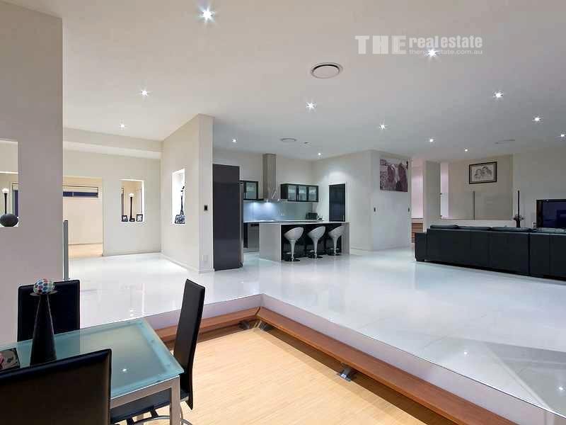 18 Molonglo Close, Reedy Creek QLD 4227