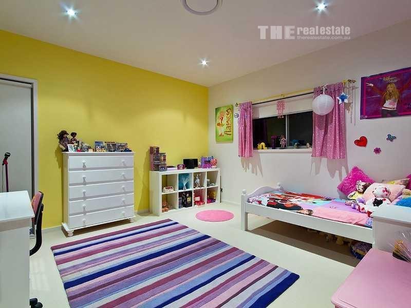 18 Molonglo Close, Reedy Creek QLD 4227